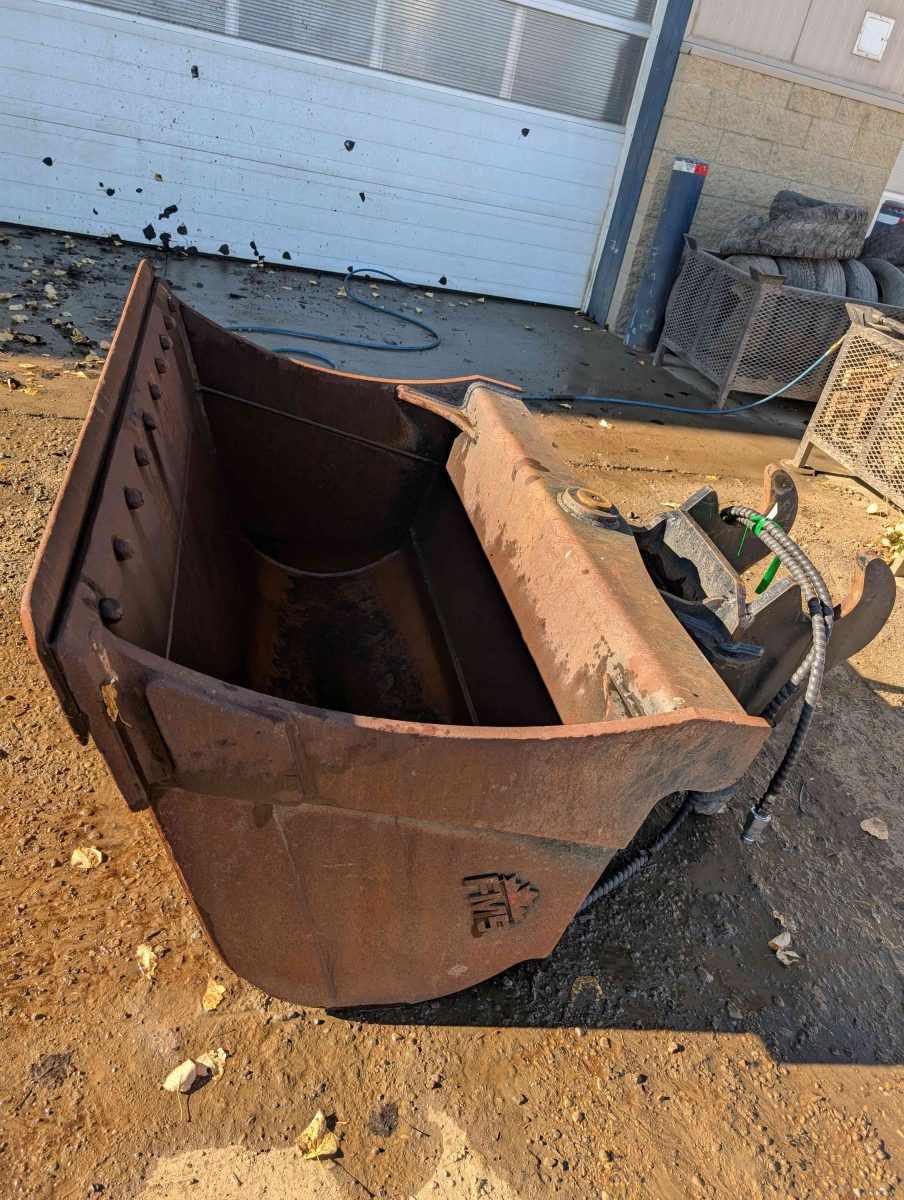 Used 60 TILT Excavator BUCKET For sale