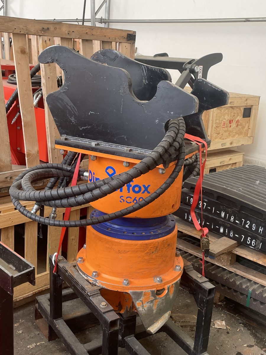 Dipperfox Stump Crusher 600