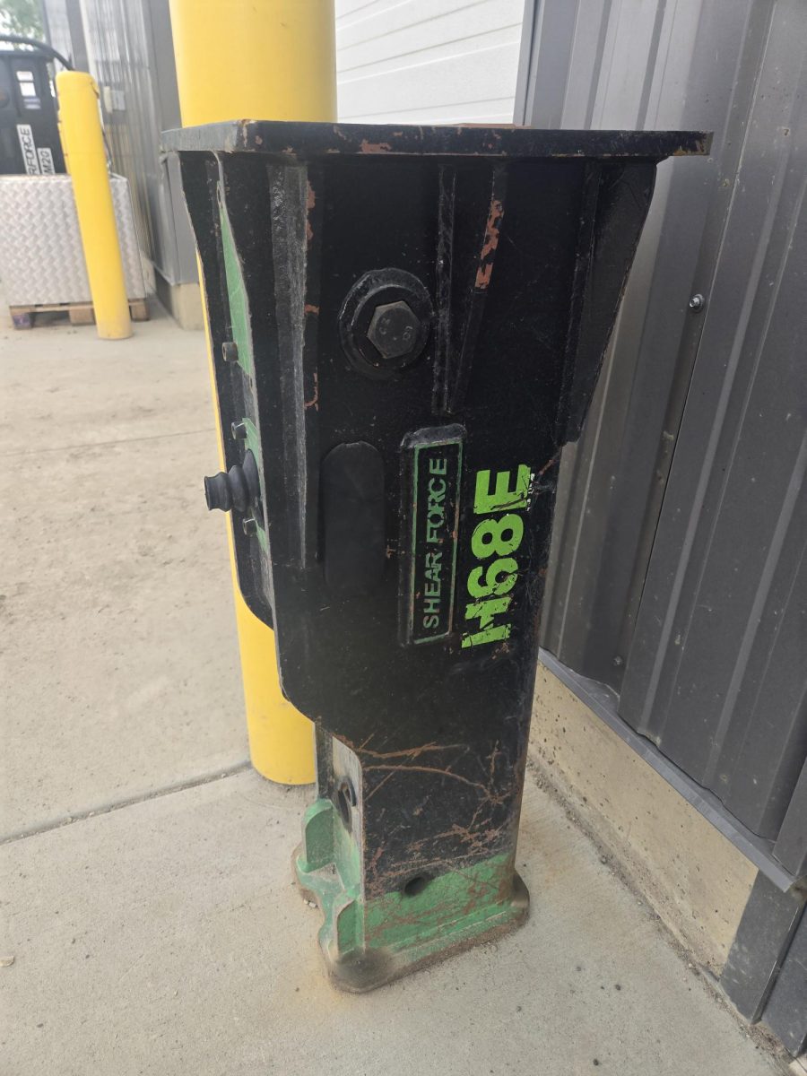 ShearForce H68E Hydraulic Hammer
